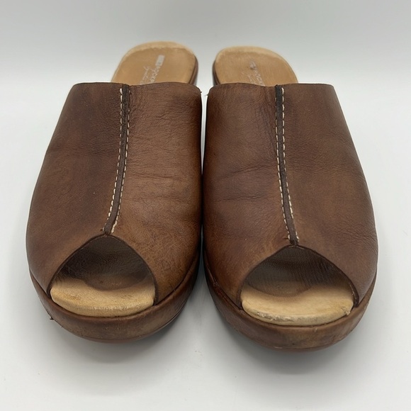 ROCKPORT BROWN LEATHER SIZE 11 WOMENS 3” HEEL SLIDE SANDALS - Picture 3 of 13
